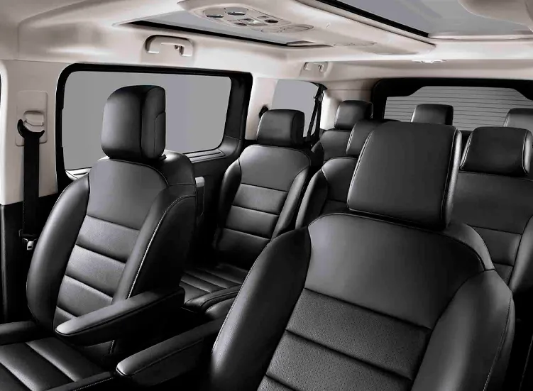 renting-opel-zafira-life-5-7.webp