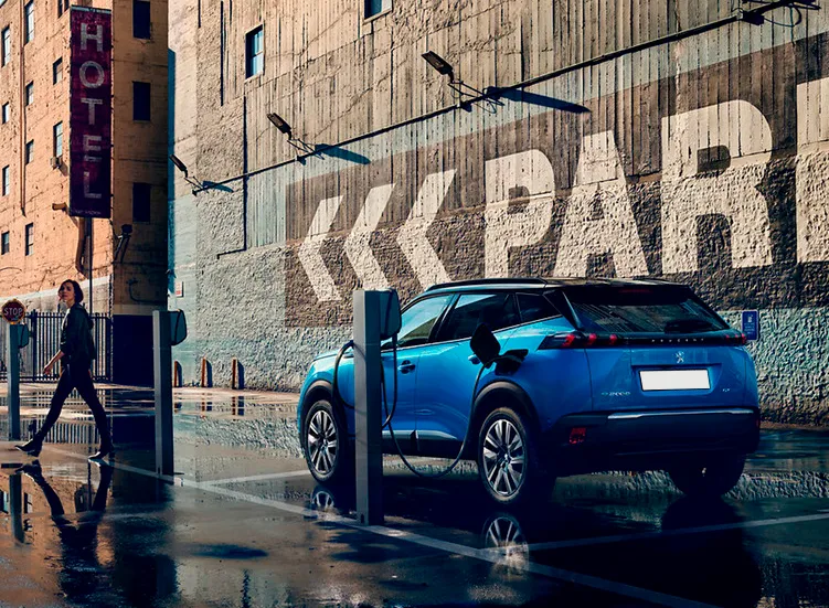 renting-peugeot-2008-8-6.webp