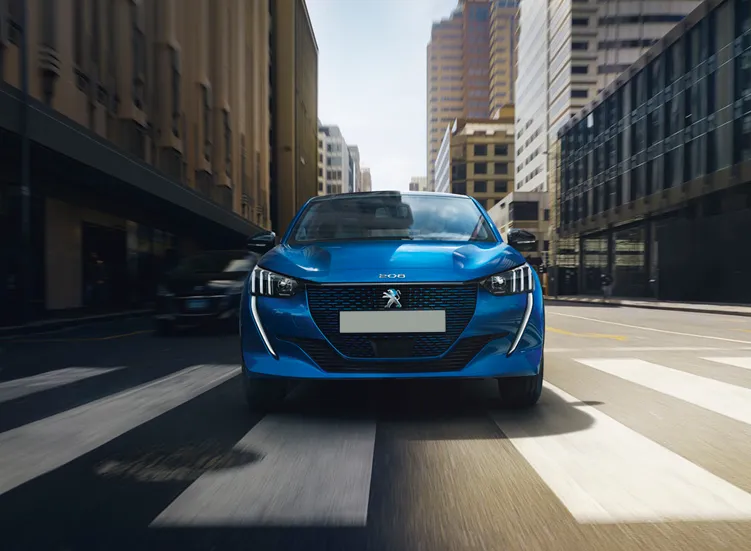 renting-peugeot-208-electrico-7-3.webp