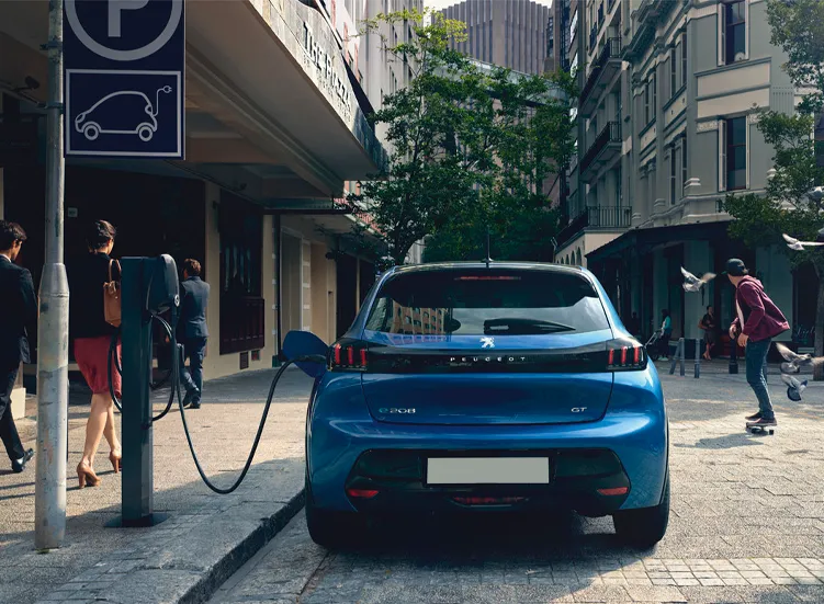 renting-peugeot-208-electrico-8-3.webp