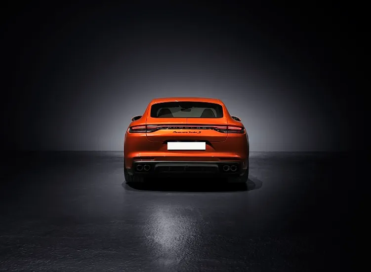 renting-porsche-panamera-6-6.webp