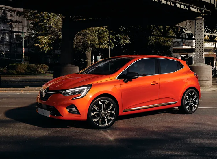 renting-renault-clio-3-7.webp