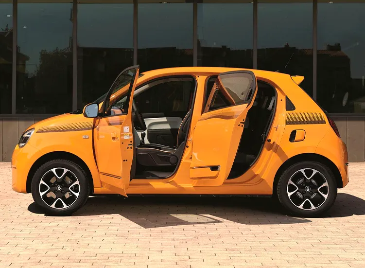 renting-renault-twingo-3-3.webp