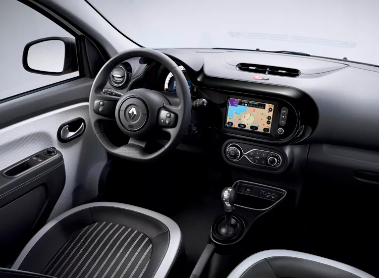 renting-renault-twingo-5-3.webp