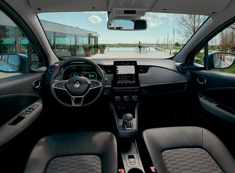 renting-renault-zoe-4
