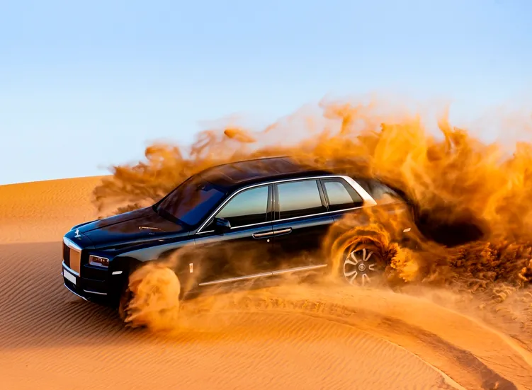 renting-rolls-royce-cullinan-8-3.webp