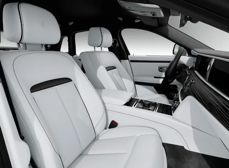 renting-rolls-royce-ghost-5-3.webp