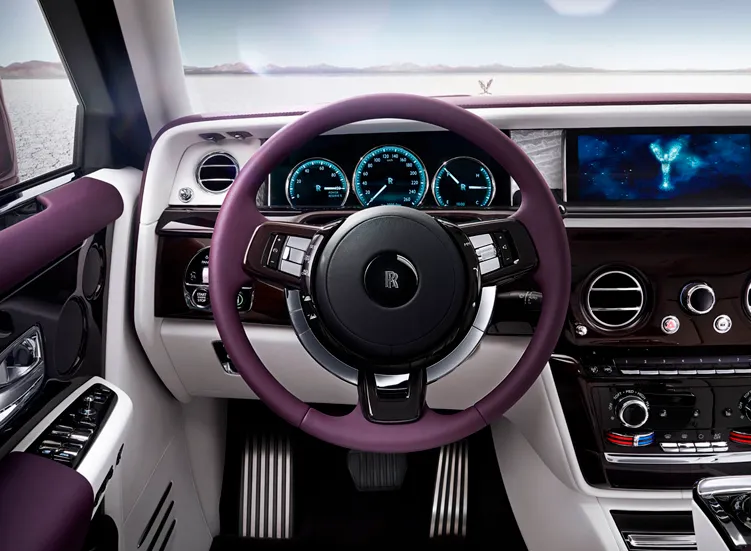 renting-rolls-royce-phantom-4-3.webp