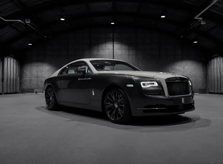 renting-rolls-royce-wraith-1-3.webp