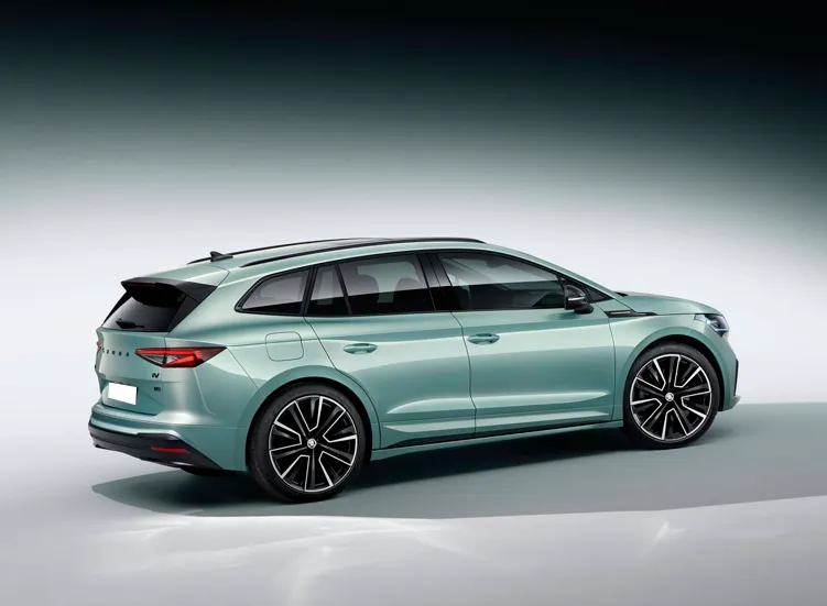renting-skoda-enyaq-2-3.webp