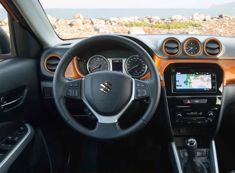 renting-suzuki-vitara-4-7.webp
