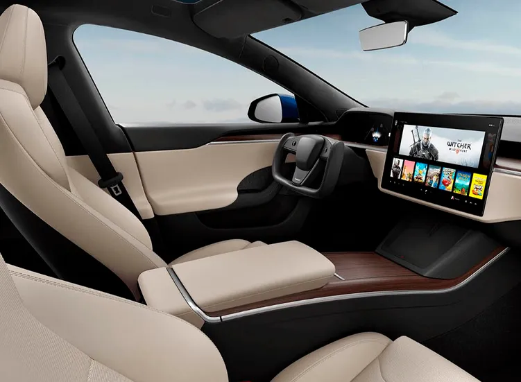 renting-tesla-model-s-2-3.webp