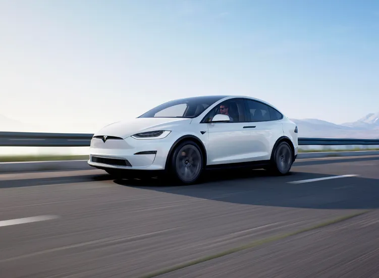 renting-tesla-model-x-1-3.webp