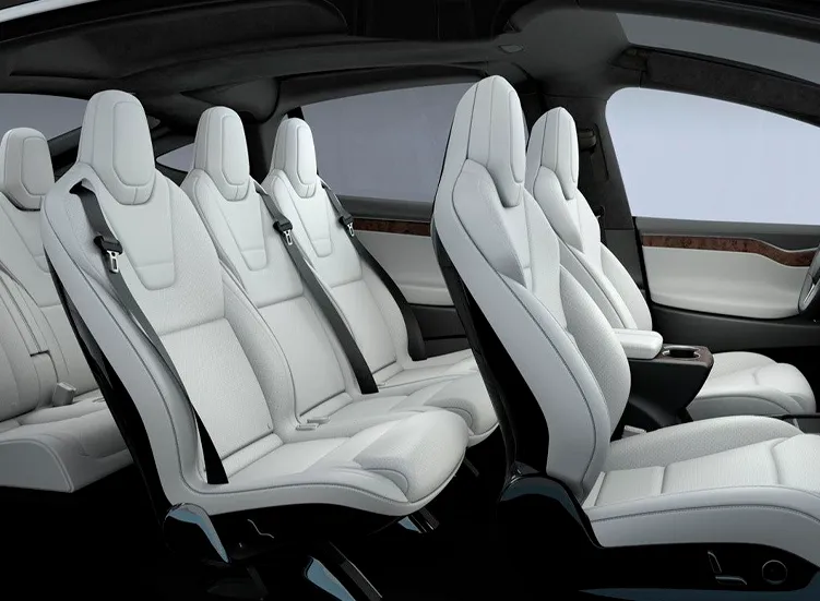 renting-tesla-model-x-4-3.webp