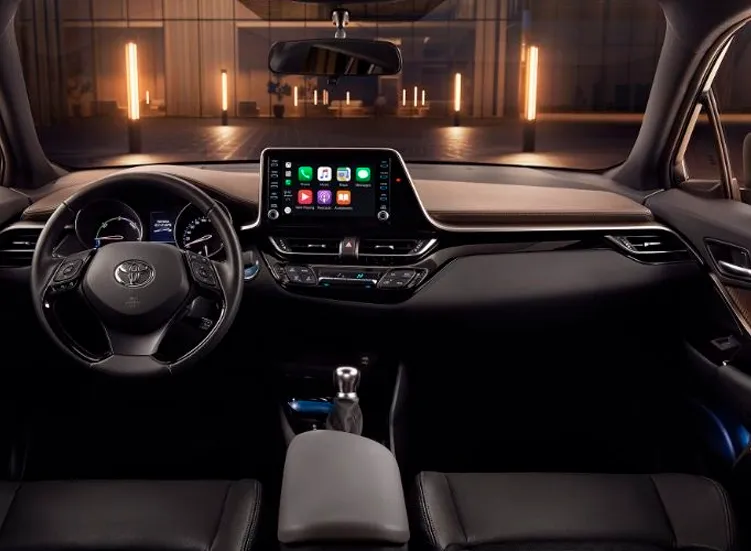 renting-toyota-c-hr-3-3.webp
