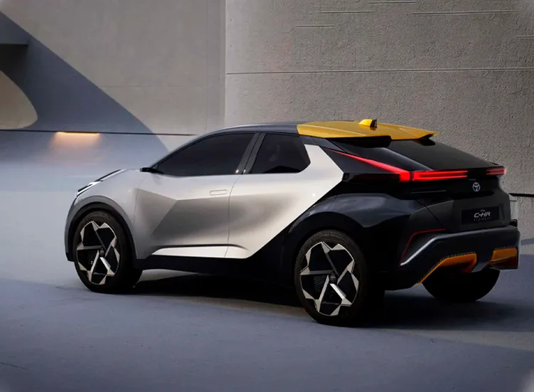 renting-toyota-c-hr-8-3.webp