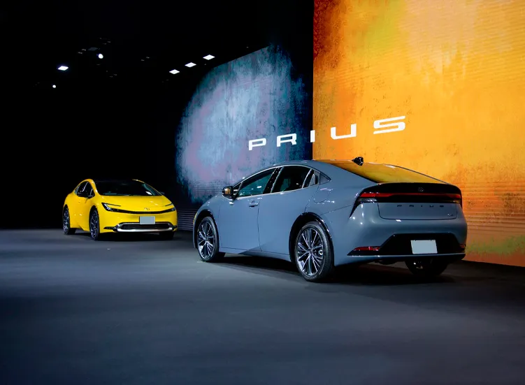 renting-toyota-prius-8-3.webp