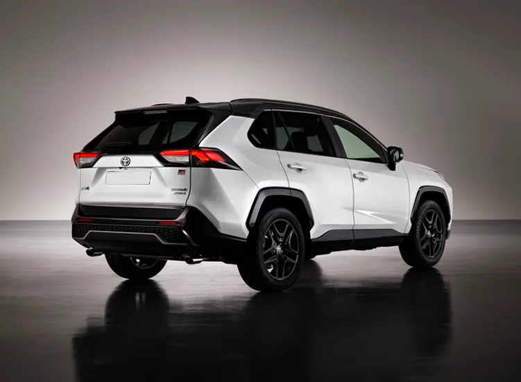 renting-toyota-rav4-2-3.webp