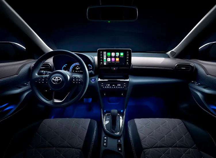 renting-toyota-yaris-6-3.webp