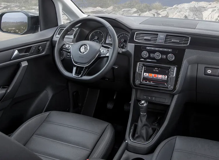 renting-volkswagen-caddy-2-3.webp