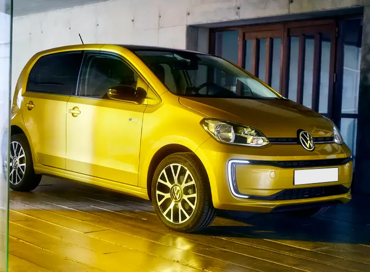 renting-volkswagen-e-up-3-3.webp