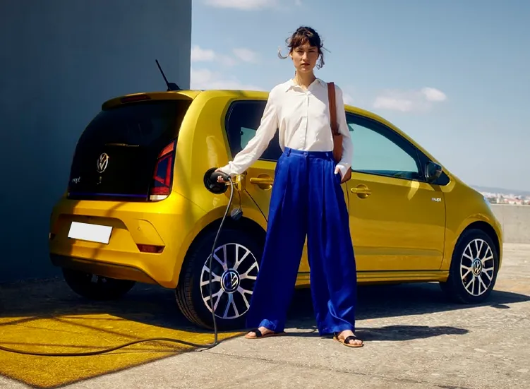 renting-volkswagen-e-up-5-3.webp