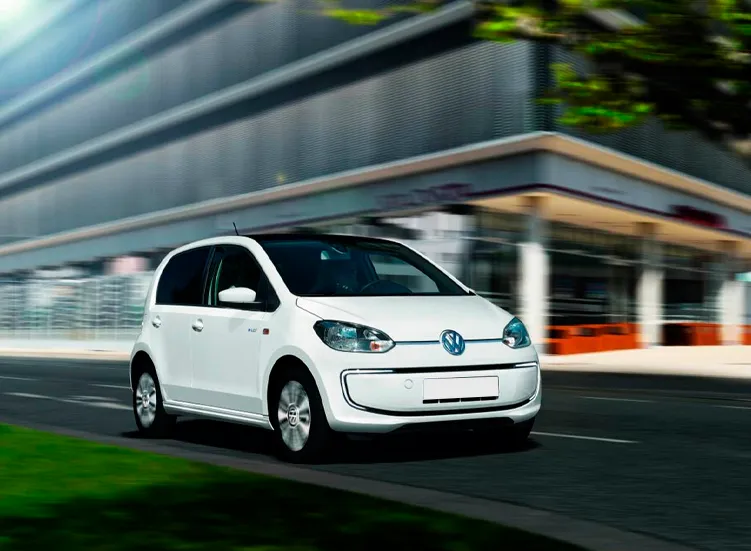 renting-volkswagen-e-up-7-3.webp