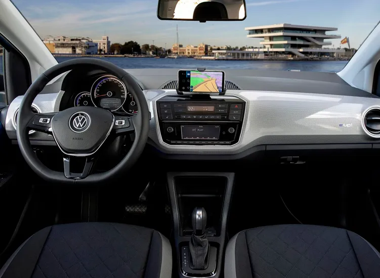renting-volkswagen-e-up-8-3.webp