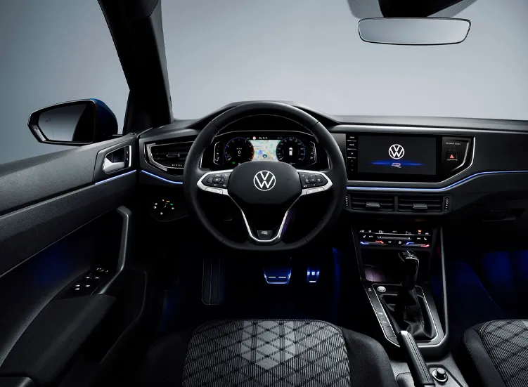 renting-volkswagen-polo-5-3.webp