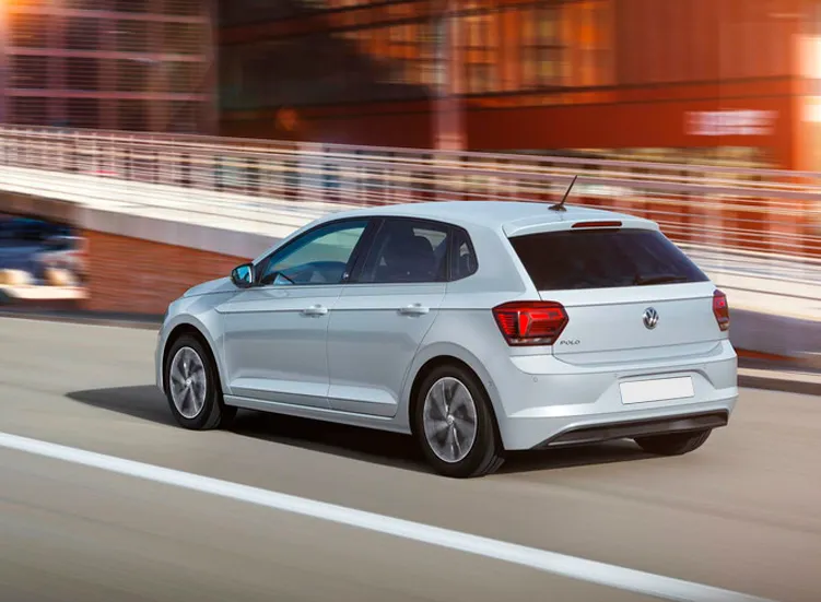 renting-volkswagen-polo-8-3.webp